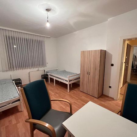 Duisburg Feelhome, Flughafen Nah,3-Schlafzimmer, Dusche Ebenerdig, Zentral, Wifi, Ground Floor Kültér fotó
