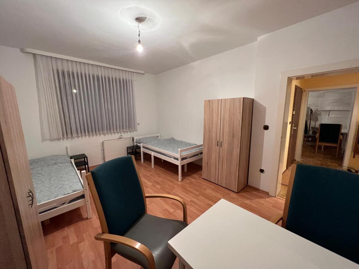 Duisburg Feelhome, Flughafen Nah,3-Schlafzimmer, Dusche Ebenerdig, Zentral, Wifi, Ground Floor Kültér fotó