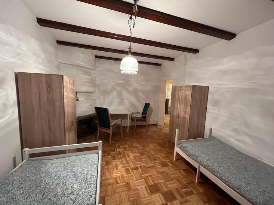 Duisburg Feelhome, Flughafen Nah,3-Schlafzimmer, Dusche Ebenerdig, Zentral, Wifi, Ground Floor Kültér fotó